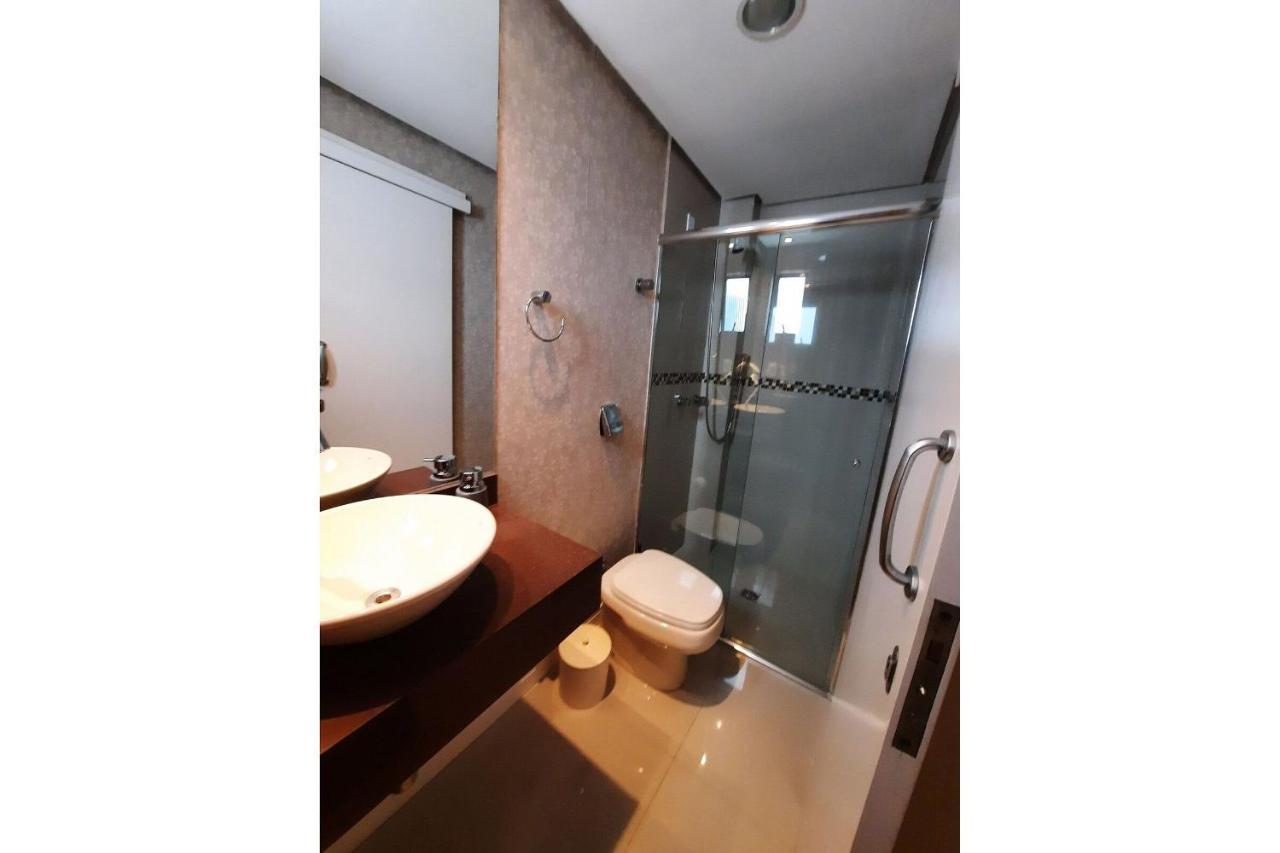 3 Suites Linda Vista Da Orla De Bc A 50M Da Praia - Somente Familiares Balneário Camboriú 외부 사진
