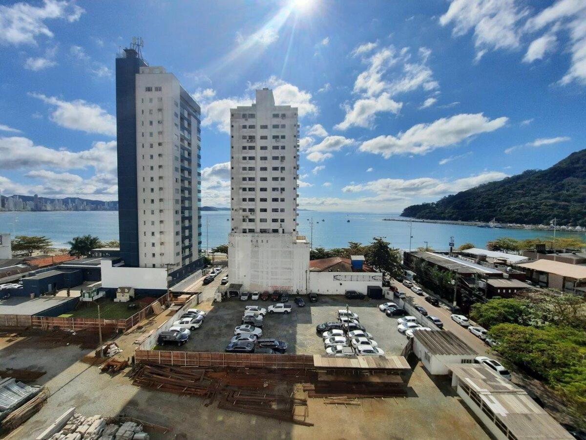 3 Suites Linda Vista Da Orla De Bc A 50M Da Praia - Somente Familiares Balneário Camboriú 외부 사진