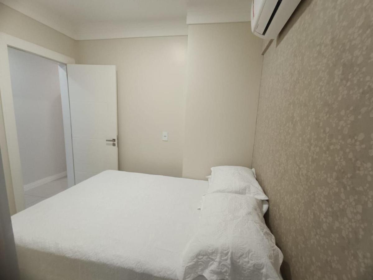 3 Suites Linda Vista Da Orla De Bc A 50M Da Praia - Somente Familiares Balneário Camboriú 외부 사진